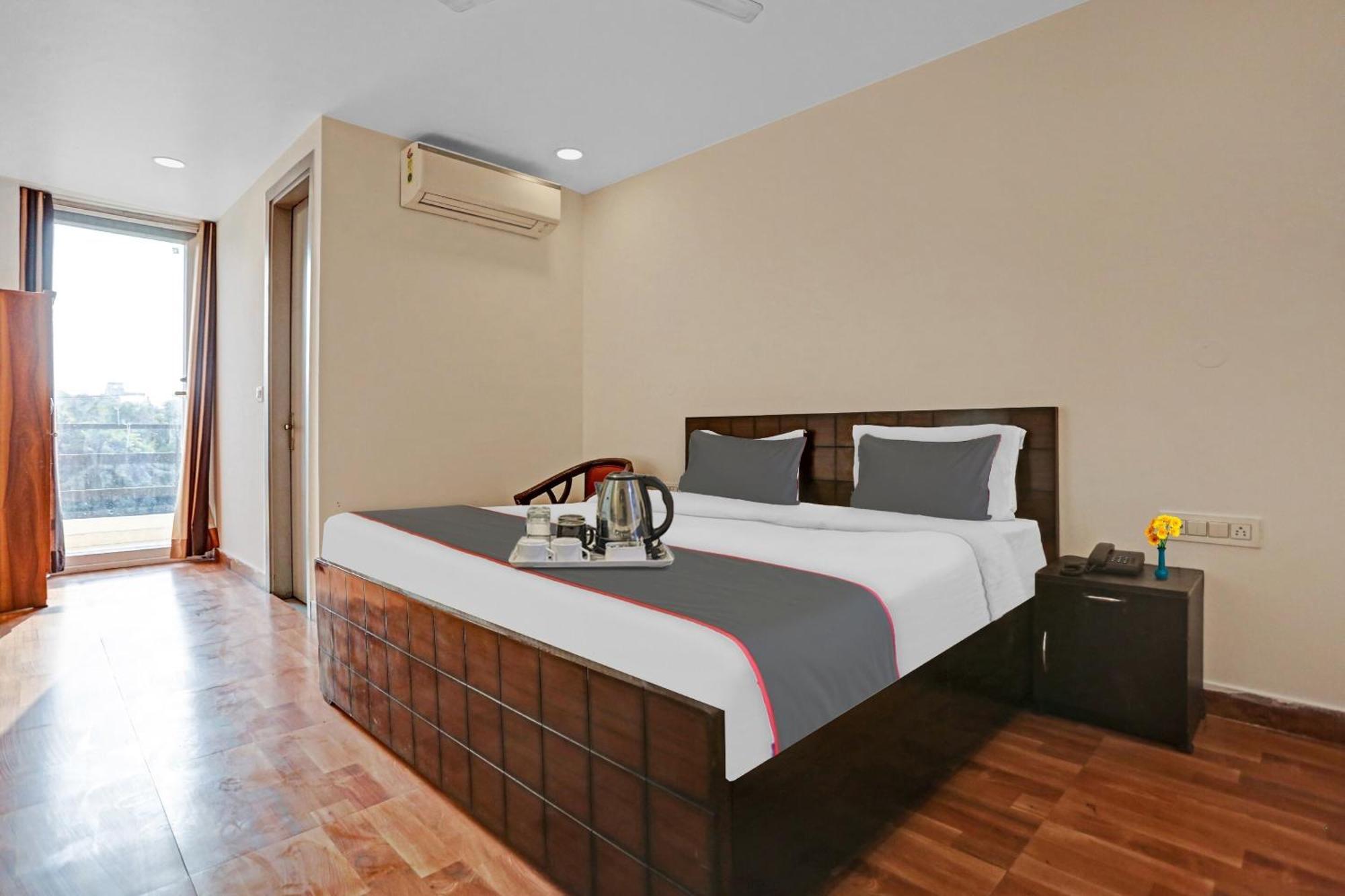 גורגאון Hotel O The Grand Palm מראה חיצוני תמונה